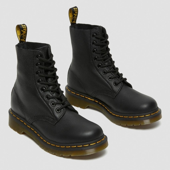 DR. MARTENS 1460 LACE UP COMBAT BLACK LEATHER BOOTS Women Size 7 - Picture 3 of 16
